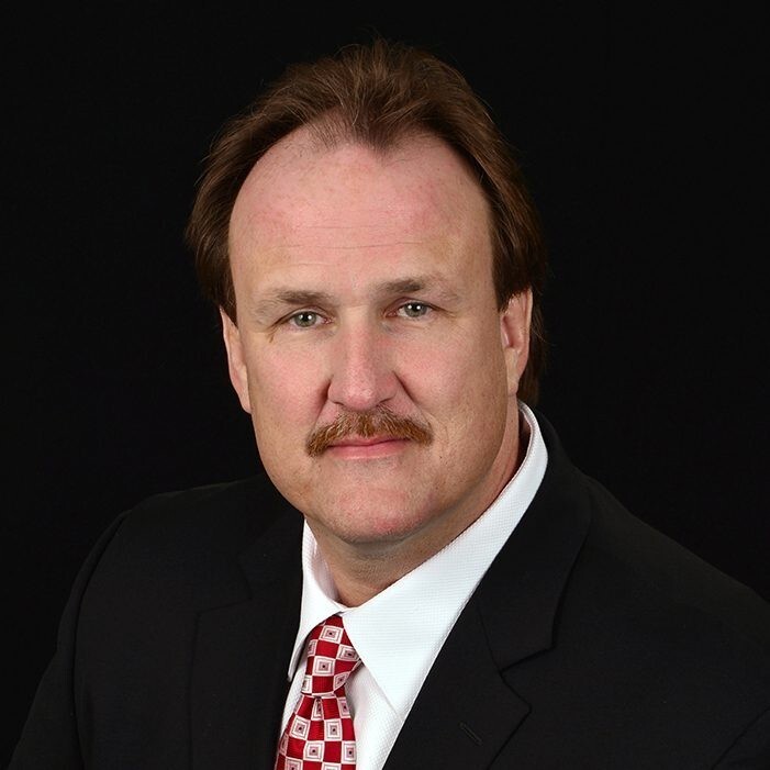 Headshot of Richard V. Hueter, Managing Director/Investments, Branch Manager at Stifel